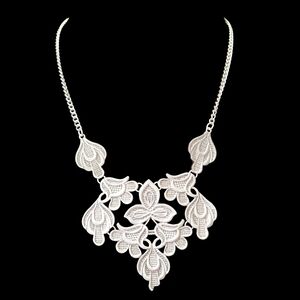Vintage Inspired Silver Tone Filigree Lace Floral Bib Statement Necklace